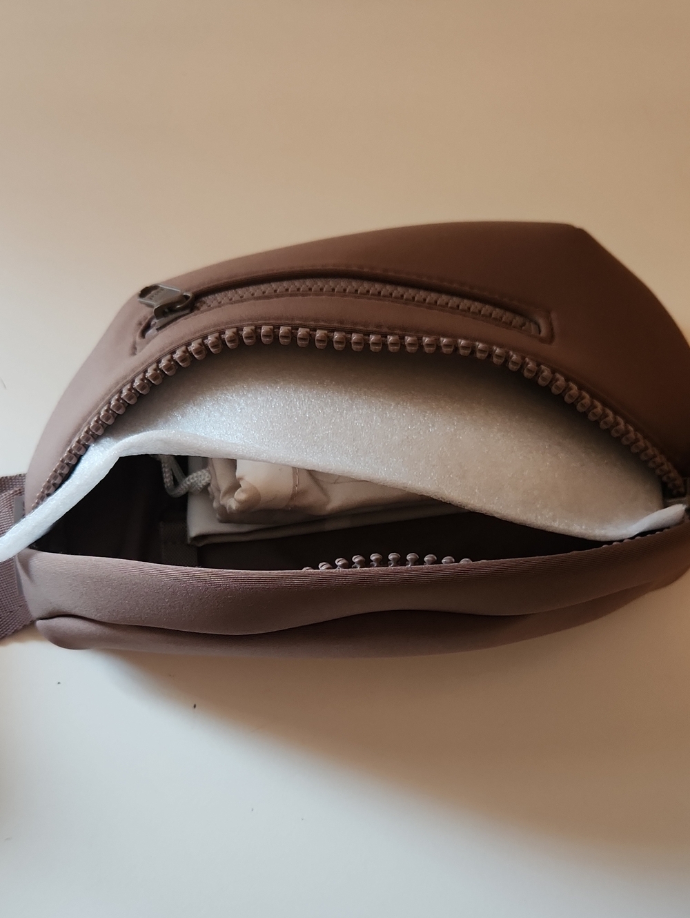 Dagne Dover Ace neoprene Fanny Pack Color: Dune - Picture 11 of 16
